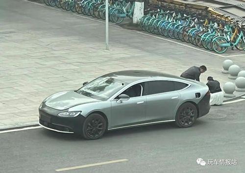 最新爆料新车,颠覆传统，未来科技引领潮流